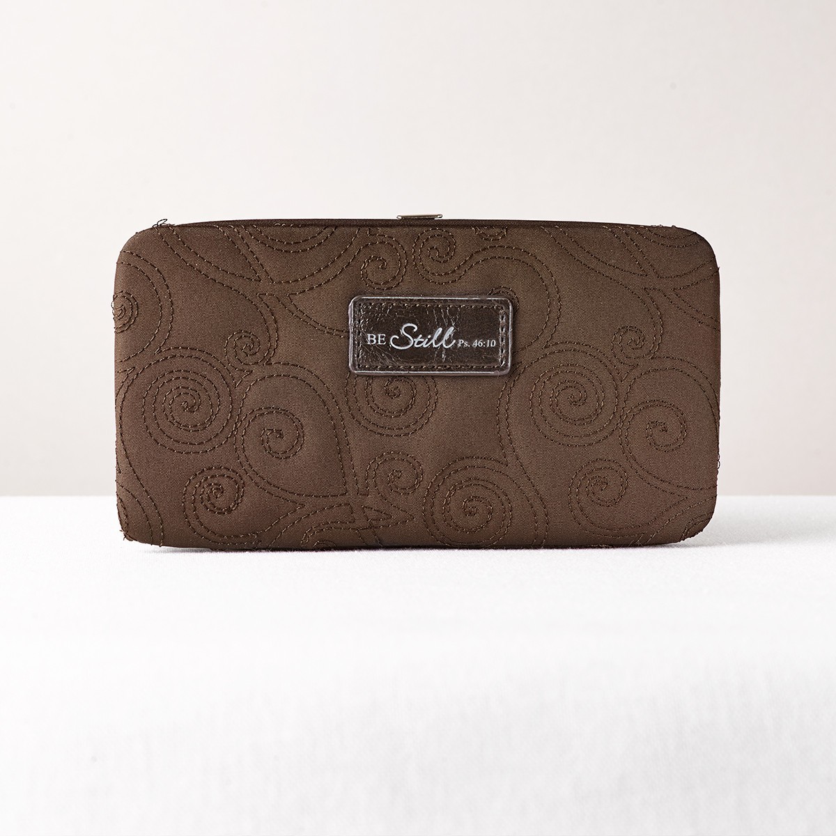 Monedero y billetera Salmo 46:10. Línea ópera. Microfibra. Marrón y rosa