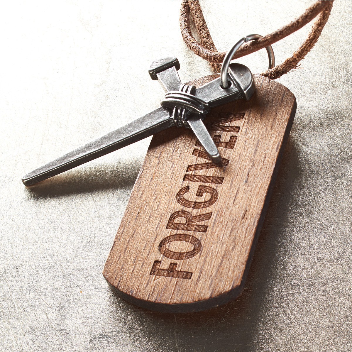 Colgante Juan 3:16. Chapa y cruz