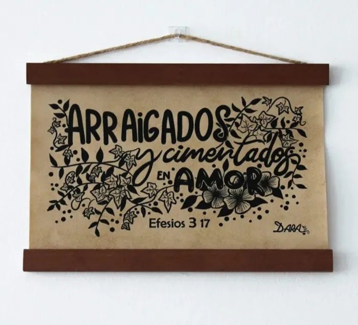 Cuadro enrollable Arraigados (Efesios 3:17). Vinilo