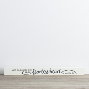 Bloque largo sobremesa Fearless heart. Madera. Blanco