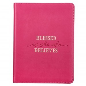 Diario Blessed is she who believes. Imitación piel. Fucsia